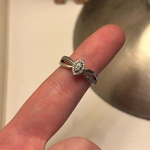Diamond Marquise Infinity Promise Ring 1/10 ct tw Round-cut Sterling Silver